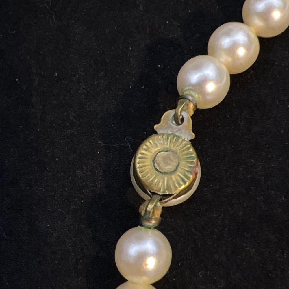 Vintage Single Strand Faux Pearl Flapper Necklace 85" (3960) - Picture 8 of 10